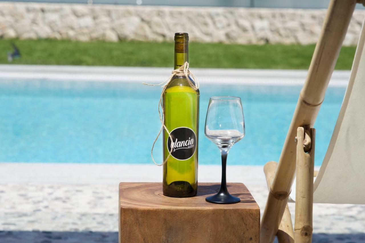 Alancia Suites Sami  Bagian luar foto